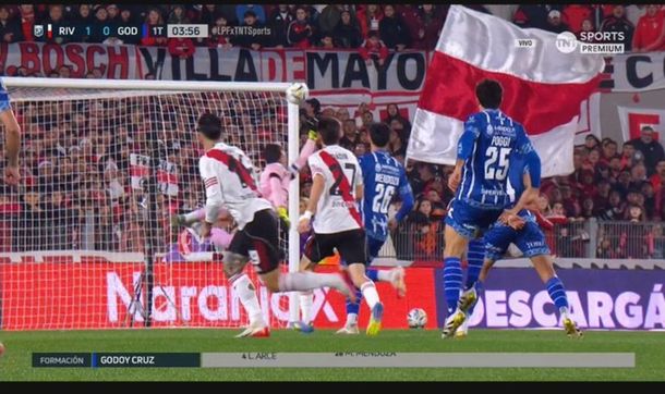 El golazo de Sebastián Driussi para el 1-0 de River ante Godoy Cruz