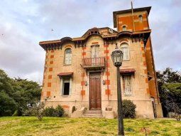 Ocuto en Buenos Aires: venden un histórico castillo de 638 metros cuadrados por 150.000 dólares Ocuto en Buenos Aires: venden un histórico castillo de 638 metros cuadrados por 150.000 dólares