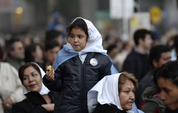 Las imágenes de la masiva marcha contra la ley del 2X1