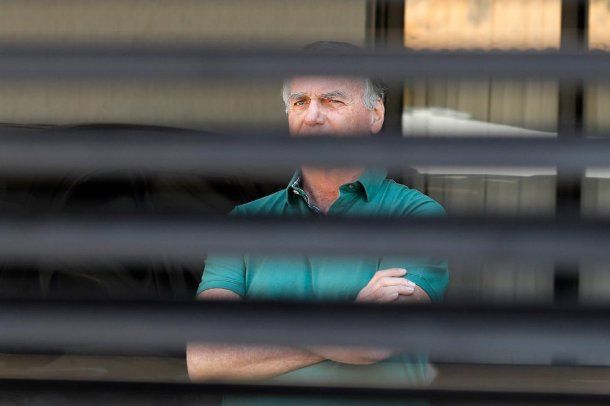 Detuvieron a Jair Bolsonaro en Brasil por violar la prisión domiciliaria