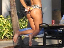 Suelyn Medeiros, a full con el sol Suelyn Medeiros, a full con el sol