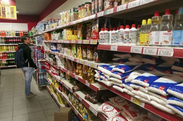 Convocan a intendentes y gobernadores para el control de precios, pero sin súper poderes