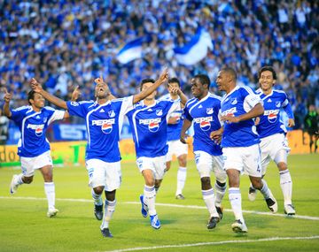 Un club colombiano quiere devolver títulos narcos