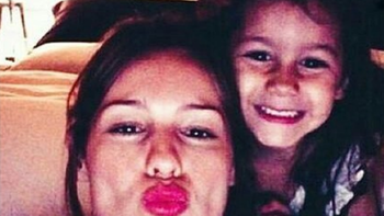 pampita publico una foto junto a blanca: luz, amor, recuerdo pampita publico una foto junto a blanca: luz, amor, recuerdo