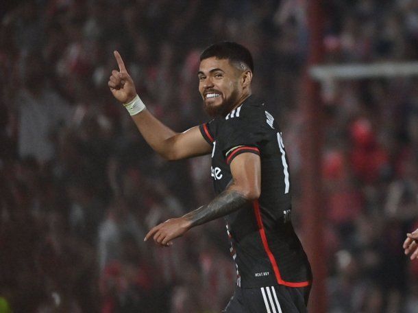 El picante posteo de la esposa de Paulo Díaz para los hinchas de River tras su gol