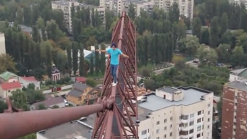 deportistas extremos urbanos causan furor en la web deportistas extremos urbanos causan furor en la web