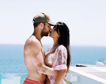 Viral: la foto de Fabregas con su pareja