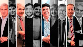 scioli cumplio con cristina y bajo a sus precandidatos a la gobernacion bonaerense scioli cumplio con cristina y bajo a sus precandidatos a la gobernacion bonaerense