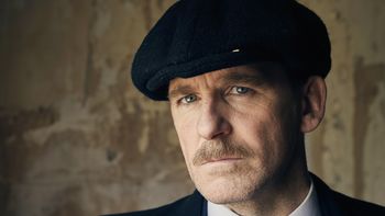 por que paul anderson no esta en la pelicula de peaky blinders por que paul anderson no esta en la pelicula de peaky blinders