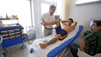 messi y mascherano volvieron antes de sus vacaciones y ya entrenan con barcelona messi y mascherano volvieron antes de sus vacaciones y ya entrenan con barcelona