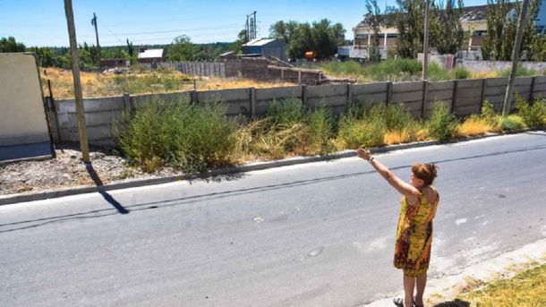 El terreno abandonado donde están los alacranes. Foto: La Mañana de Neuquén.