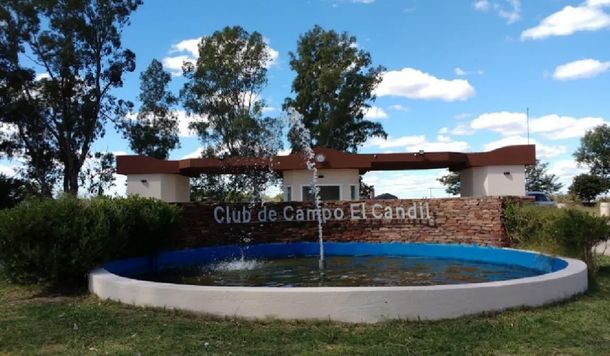 Guernica: siete delincuentes fuertemente armados robaron en un country