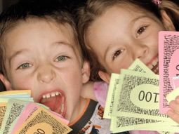 Chicos dinero