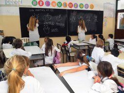 Neuquén: una maestra no le dejó ir al baño a un alumno de seis años y el nene se hizo encima