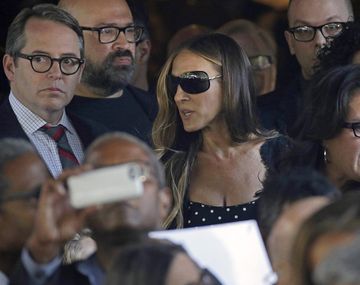 Sarah Jessica Parker y su marido Matthew Broderick, junto a la presentadora Rosie O`Donnell