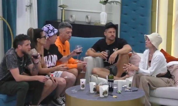 El Hotel de los Famosos 2: el cruce entre Flor Moyano y Juani Martino que refuerza la denuncia por violación