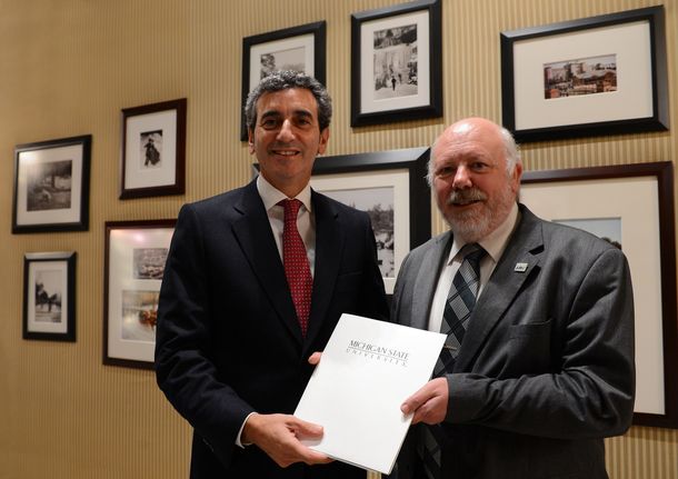 Universidades extranjeras trabajarán en la recuperación del transporte público