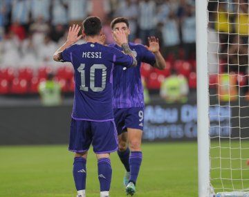 Como para no ilusionarse: Argentina aplastó a Emiratos Árabes en la última prueba antes de Qatar