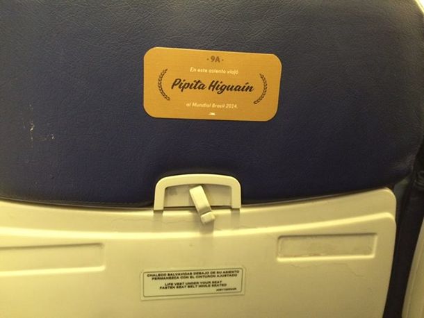 Alentar de cerca: seguí el vuelo de la Selección rumbo a Brasil