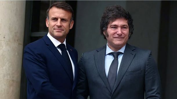 Emmanuel Macron y Javier Milei en París.