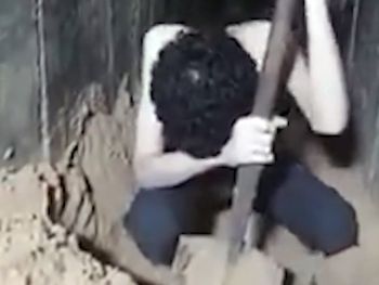 El cruel video publicado por Hamás sobre un rehén israelí: Cavo mi propia tumba