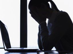 Presentan una guía sobre salud mental