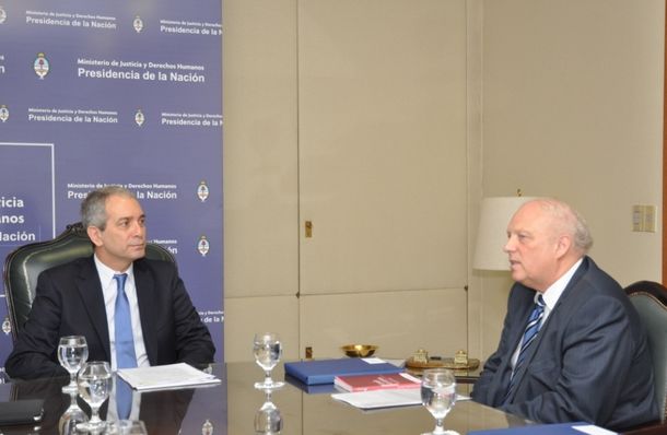 Destacan los esfuerzos de Argentina por combatir el lavado de dinero