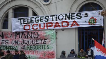 La Agrupación de Funcionarios de UTE ocupó el call center de la empresa. La Agrupación de Funcionarios de UTE ocupó el call center de la empresa.