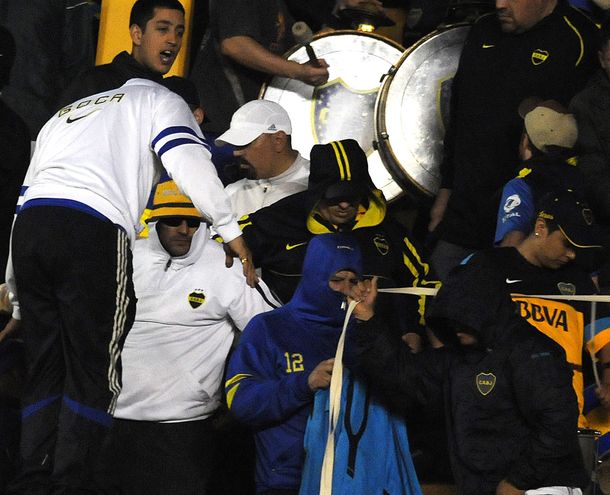 La 12 se preocupó por no salir en las fotos