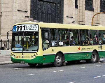 Paro de colectivos que unen a la Ciudad con el noroeste del GBA complica a miles de pasajeros