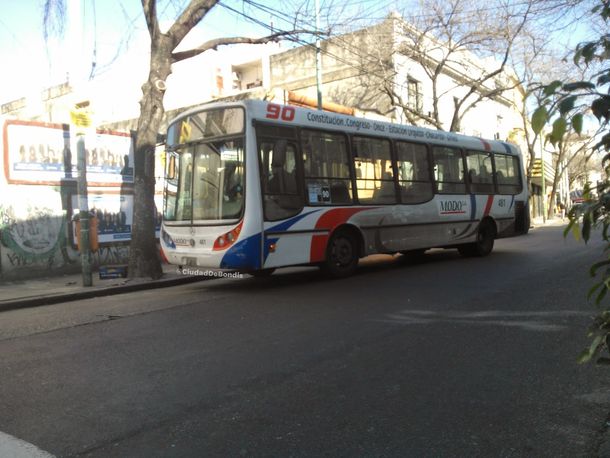 Pelea de tránsito: discutieron y lo apuntaló con un destornillador