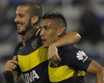 La foto que hizo tendencia a Ricardo Centurión y a Darío Benedetto