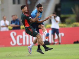 Argentina juega con River un amistoso en Ezeiza