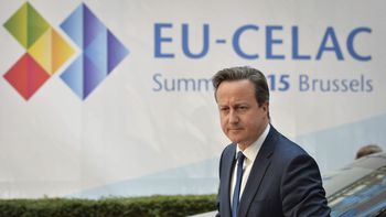 parlamento britanico da luz verde a bombardear al estado islamico en siria parlamento britanico da luz verde a bombardear al estado islamico en siria