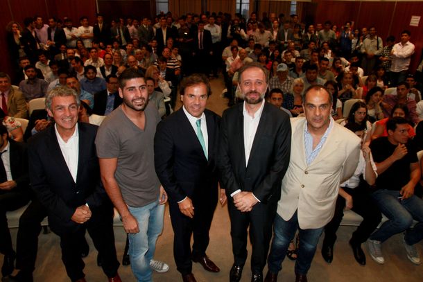 Los jóvenes se han vuelto a enamorar de la política