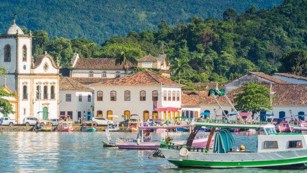 Vacaciones en Brasil: el pueblo con las calles más bonitas y que parece un paraíso
