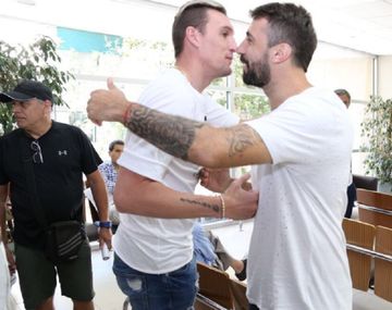 El delantero se encontró con Franco Armani, el otro refuerzo que se sumará a la pretemporada