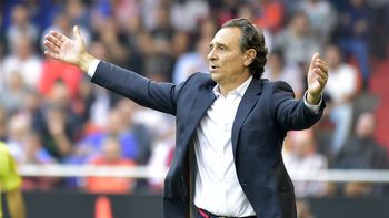 Prandelli dejó de ser el DT de Valencia Prandelli dejó de ser el DT de Valencia