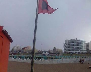 Punta del Este también adopta la bandera negra para advertir por tormentas eléctricas en las playas
