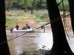 el peor final: hallaron el cuerpo del nene de 3 anos que cayo al rio arrecifes el peor final: hallaron el cuerpo del nene de 3 anos que cayo al rio arrecifes