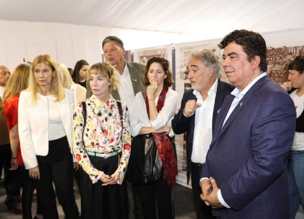 Inauguraron una muestra sobre Ana Frank en La Matanza