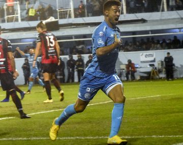 Belgrano goleó a Patronato y sueña con salvarse del descenso