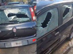 Una mujer destrozó con un palo de hockey autos estacionados frente a Radio 10