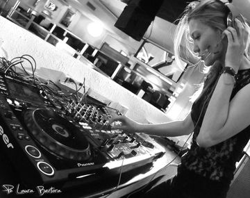 Periodistas audaces: Érica y Rama se animaron a ser DJs