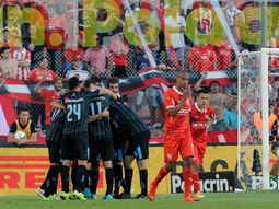 Pese a la ventaja, Racing prepara un equipo más ofensivo para la vuelta