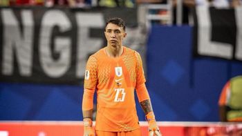 revelaron que muslera estaba enfermo ante espana: bielsa nunca fue informado revelaron que muslera estaba enfermo ante espana: bielsa nunca fue informado