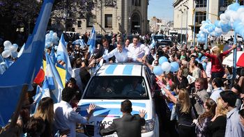 para macri, la propuesta de scioli del 82% movil es un parche para macri, la propuesta de scioli del 82% movil es un parche