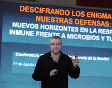 Archivo: Rabinovich en Tecnópolis.