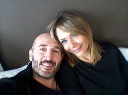 La romántica selfie de Evelyn y su novio, Robert
