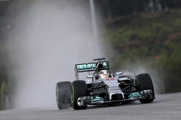 Hamilton logró la pole en el Gran Premio de Malasia